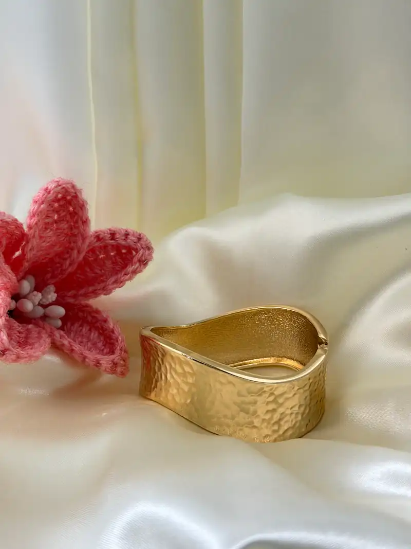Aurora Cuffs