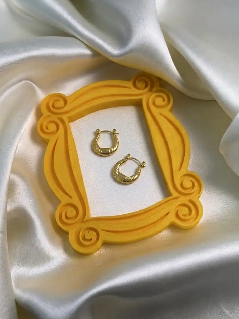 Golden Twirl Hoops